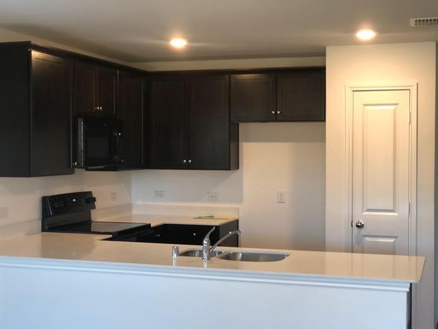 Photo - 700 Dashwood Dr