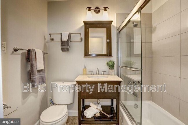 Photo - 1618 S St NW Unit #4