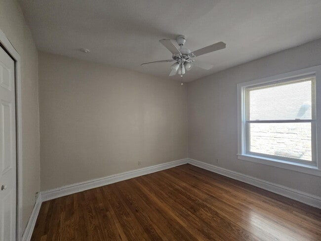 Photo - 908 Reba Pl Unit 2S