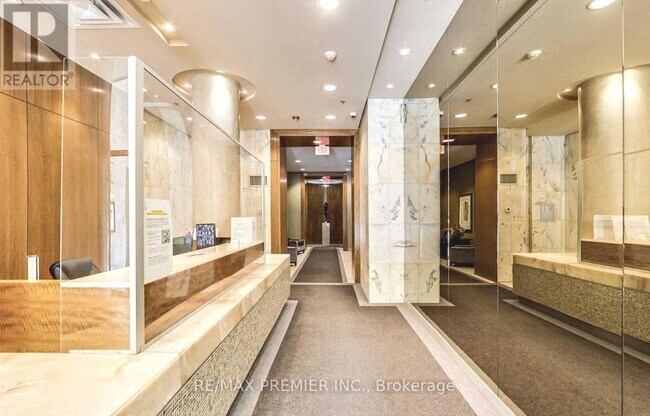 Photo - 736 Spadina Ave. Unit 317