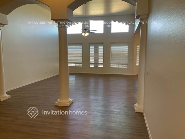 Photo - 8620 S 10th Ln