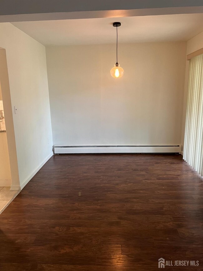 Photo - 18 Lake Ave Unidad 8A