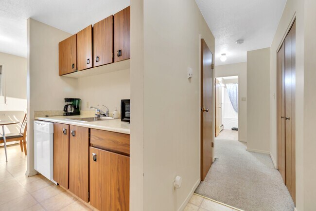 Photo - 10609 102 St Unit 402