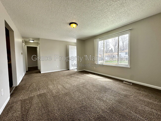 Photo - 3801 E 117th Ave