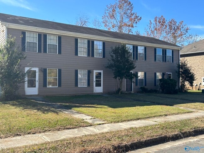 Building Photo - 2607 Wynterhall Rd SE Unit D