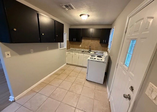 Photo - 3521 Dundale Rd