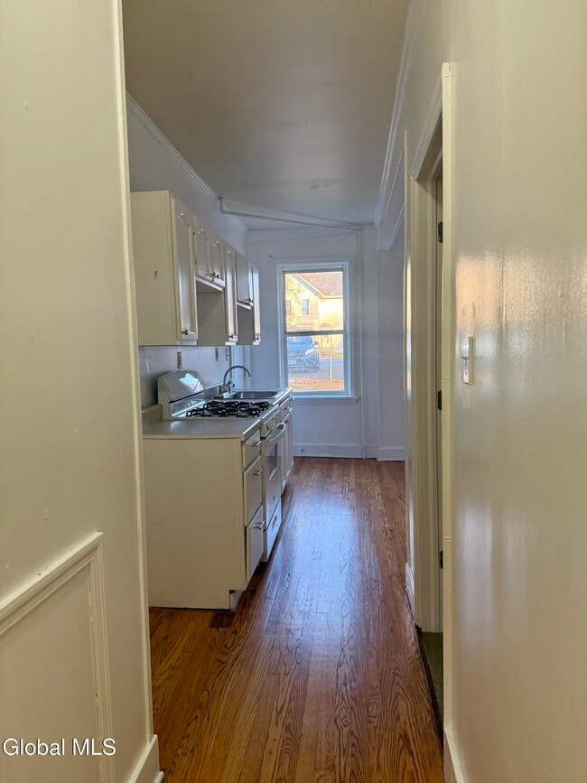 Photo - 290 2nd Ave Unidad 1A