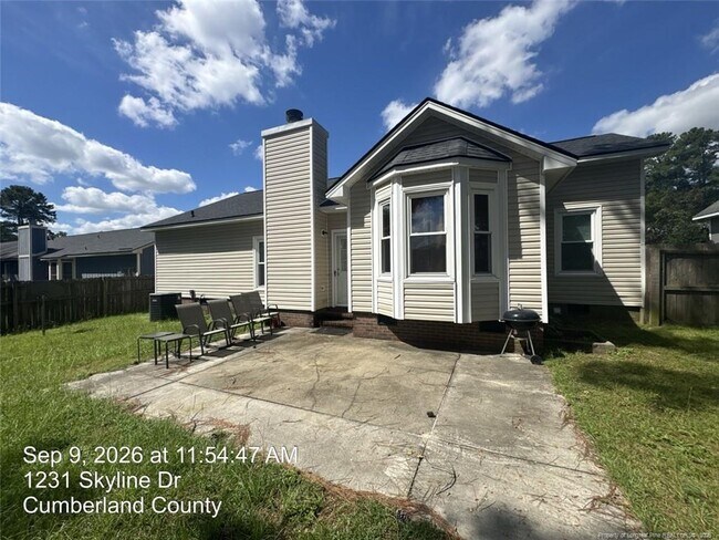 Photo - 1235 Skyline Dr