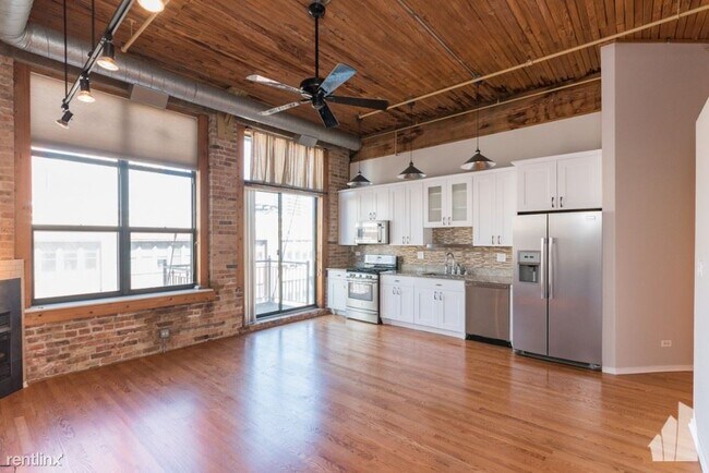 Photo - 1 br, 1 bath Condo - 1801 S Michigan Ave