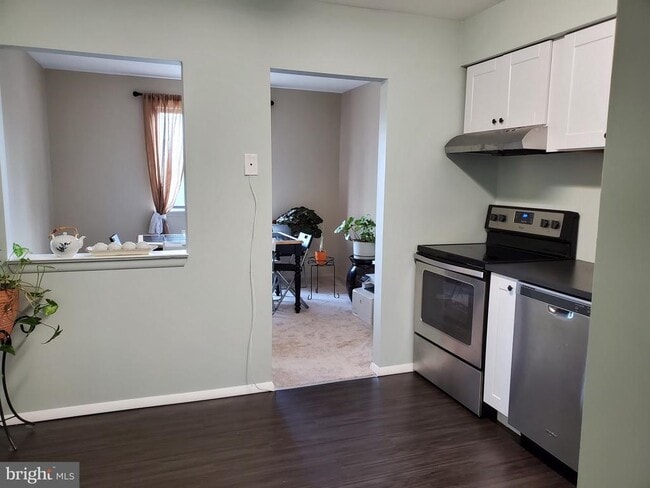 Photo - 1100 Lisadale Cir Unit 2D