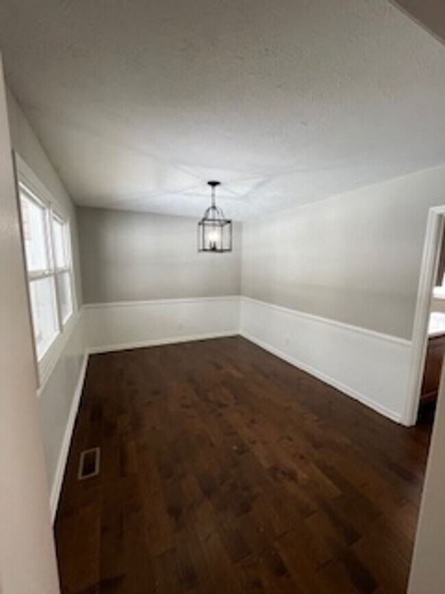 Photo - Well-Appointed East-Side Home with Exceptional Living Space in Sycamore Knolls