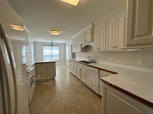 Photo - 110 Beatrice Dr