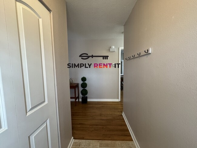 Photo - Updated Furnished 3+ Bedroom, 1.5 Bath Avail Aug 1st