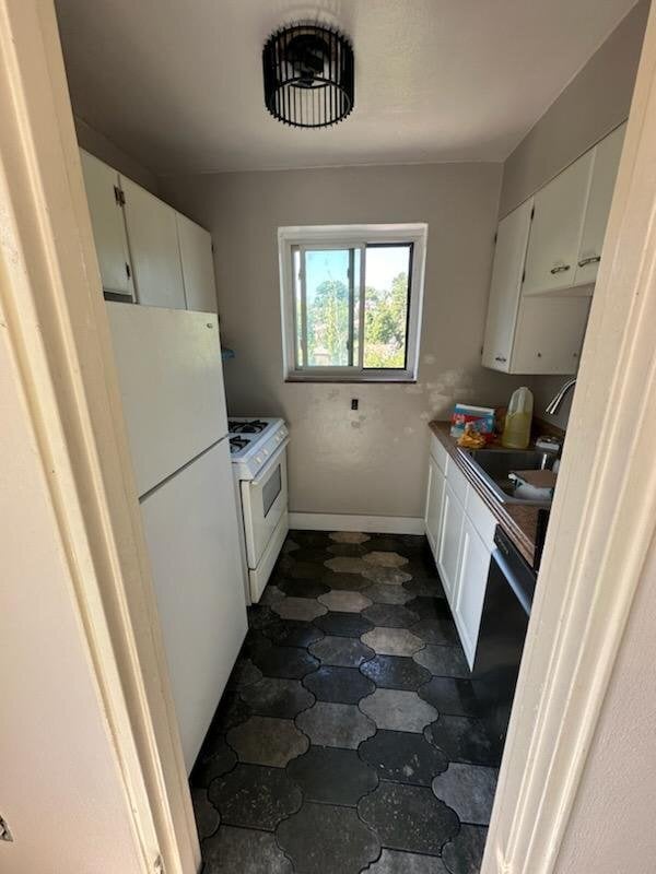 Photo - 1 Glen Elm Dr Unit 9