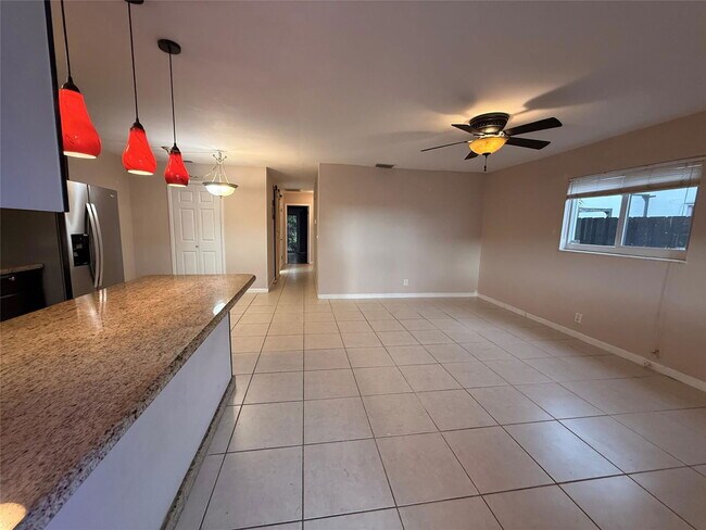 Photo - 5620 NE 2nd Terrace