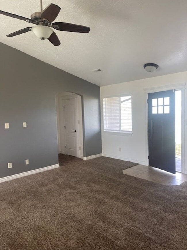 Photo - Very nice Spring Creek Home