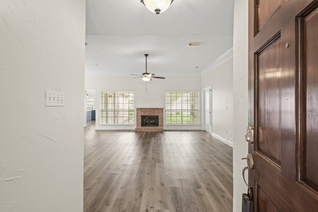 Photo - Beautifully updated 3-bedroom, 2-bath single-story home in Pearland's highly sought-after Country...