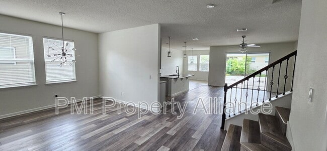 Photo - 710 Birch Hollow Dr