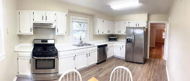 Photo - 1825 SW Wellington Ave