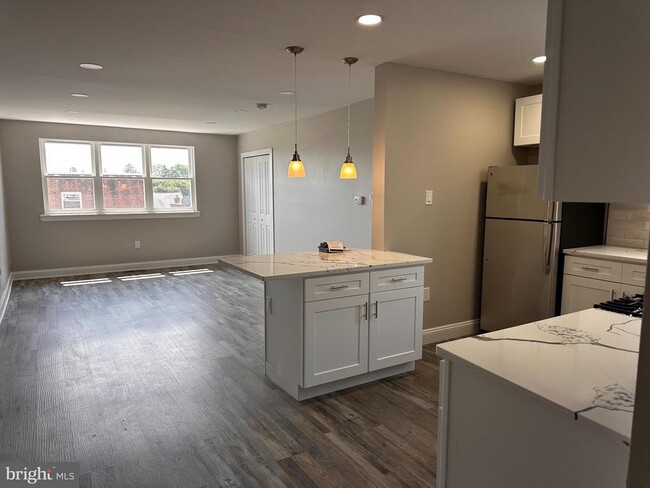 Photo - 1441 Vista St