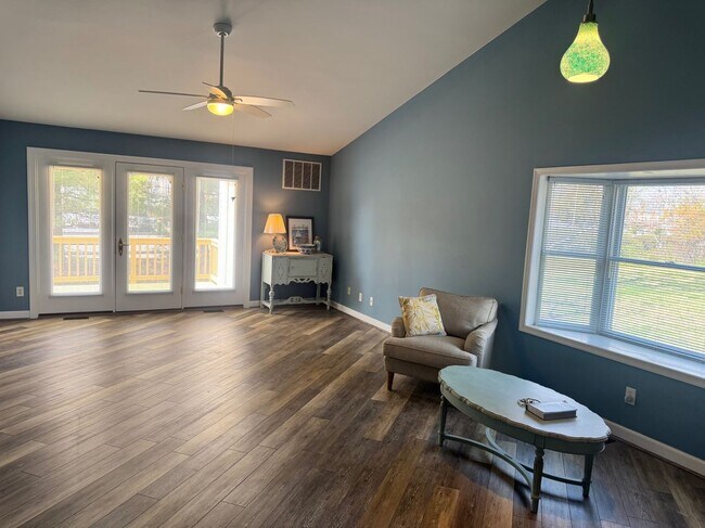 Photo - 8013 Bridgepointe Dr