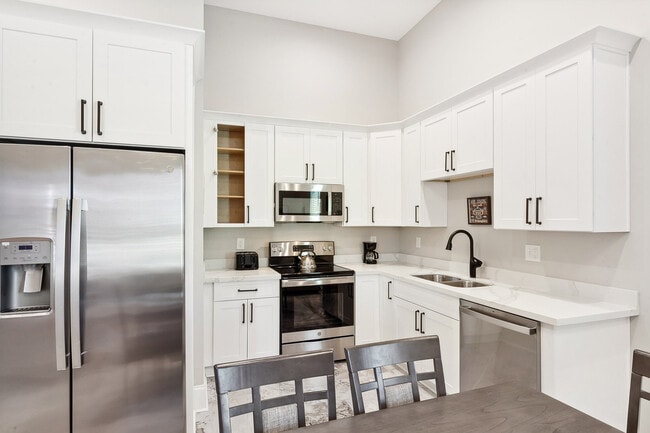 Photo - 2335 Canal St Unit ID1225799P