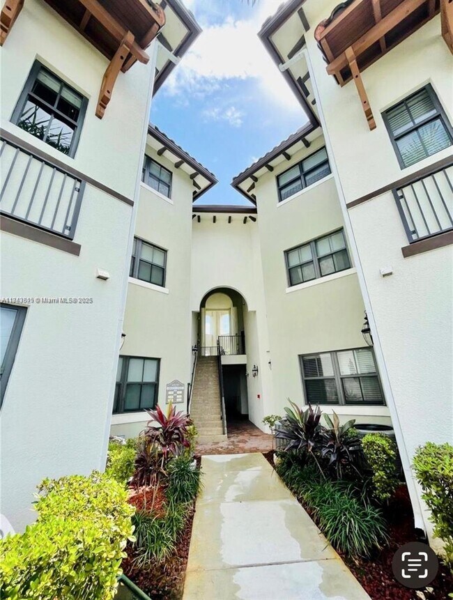Photo - 10620 NW 88th St Unit 212