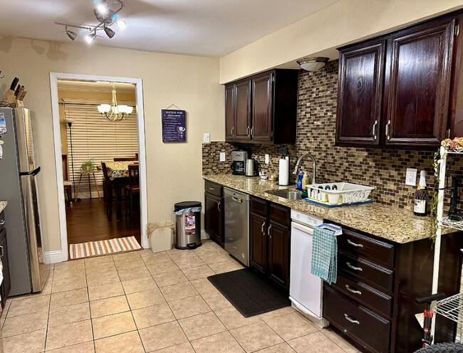 Photo - 10650 Steppington Dr Unit 221
