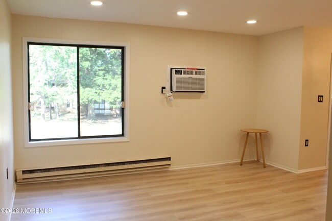 7 Pine Cluster Cir