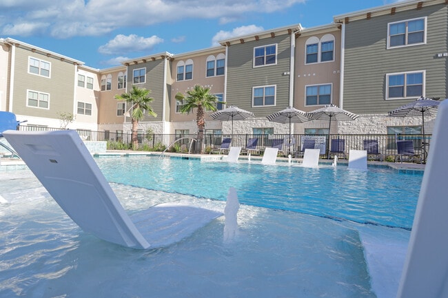 Avanti Legacy Violet Parc