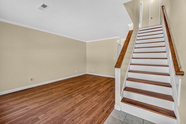 Photo - Convenient Living Near Park Circle