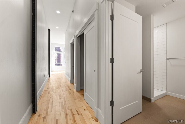 Photo - 130 Pearl St