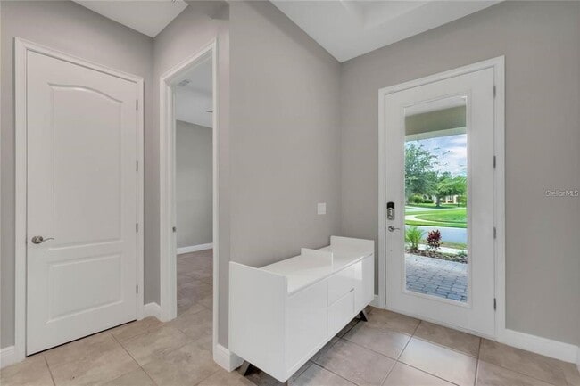 Photo - 13306 Halkyn Point