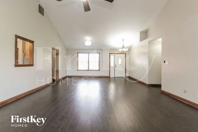 Photo - 169 Meadows Ct