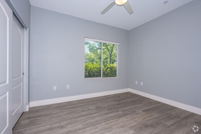 2BR, 2BA - 946SF - Primary Bedroom