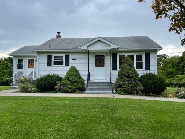 Building Photo - 60 Bloomingrove Dr