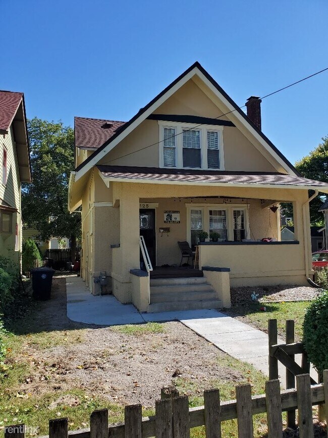 4 br, 2 bath House - 1125 S Forest Ave - 4 br, 2 bath House - 1125 S Forest Ave