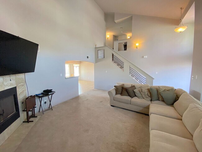 Photo - Northeast El Paso 4 Bed Refrig A/C in Cul ...