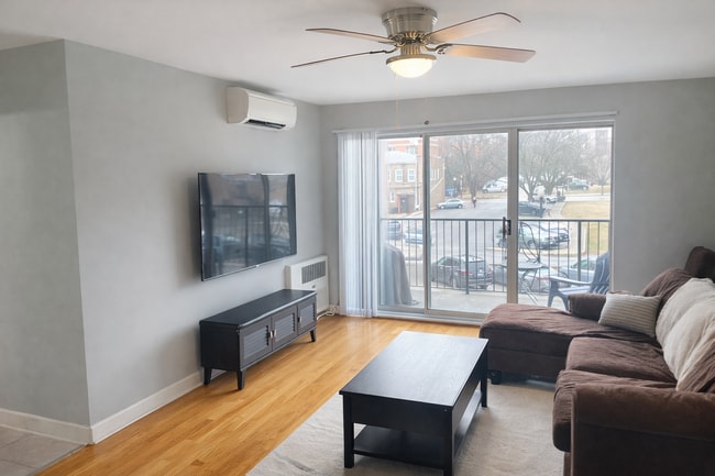 Photo - 5202 Washington St Unit 206