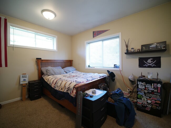 Photo - 1425 NW Kenny Dr