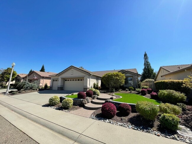 Photo - BEAUTIFUL DEL WEBB 55+ ADULT COMMUNITY TAH...