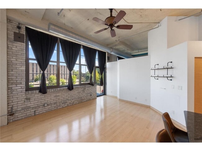 Photo - 1901 E Hennepin Ave Unit 210