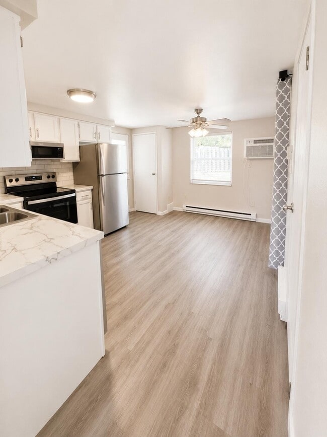 Photo - 1137 W South Park Ave