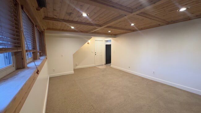 441 Canyon Estates Dr Unidad East Bench Walkout Apartment
