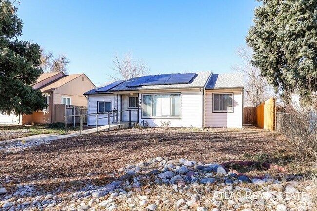 Photo - 2365 Fulton St