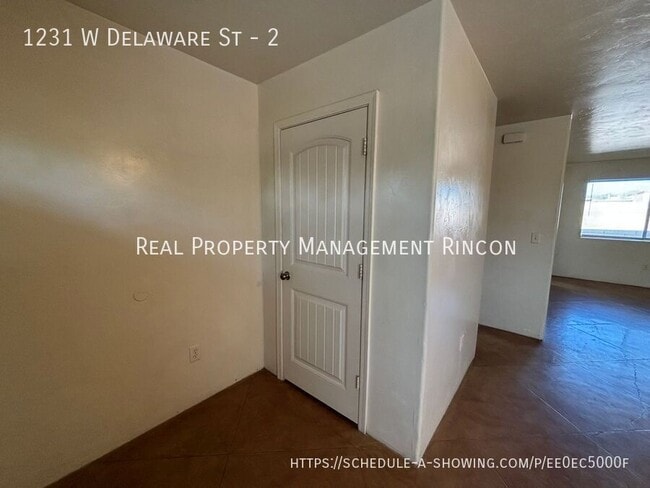 Photo - 1231 W Delaware St Unidad 2