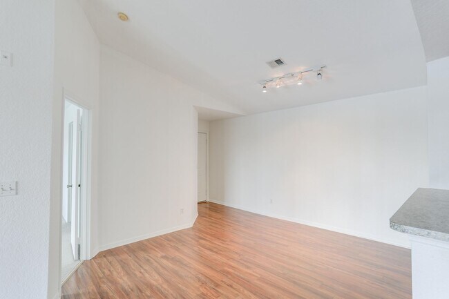 Photo - 8903 Latrec Ave Unit 3-306