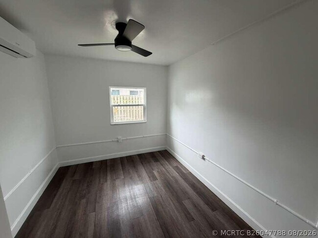 Photo - 2620 NE 7th Terrace
