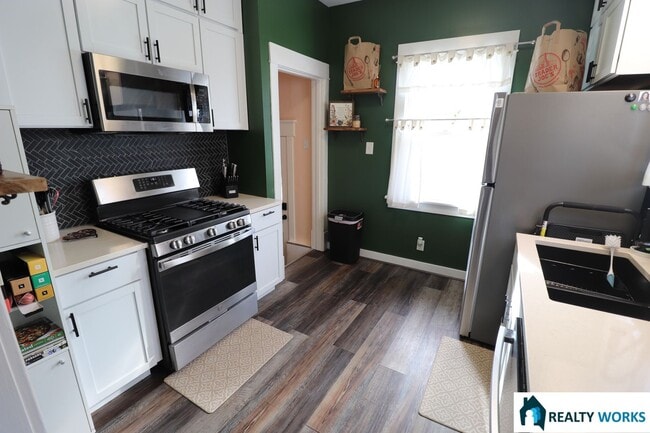 Photo - Furnished 2 Bed House | Utilities Included | 12-Month Lease