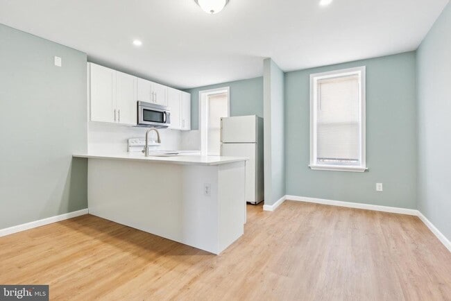 Photo - 435 N 32nd St Unit 2